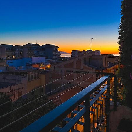 Seaview Terrace Apartment Relax & Comfort In Milazzo, Ture'S Home Eksteriør bilde